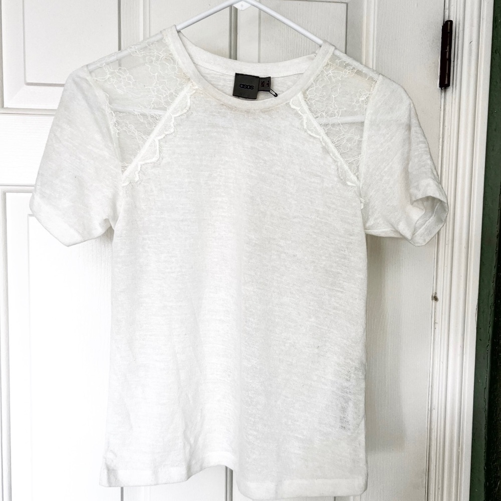 🍃🌟ASOS White shirt with decorative detail🌟🍃